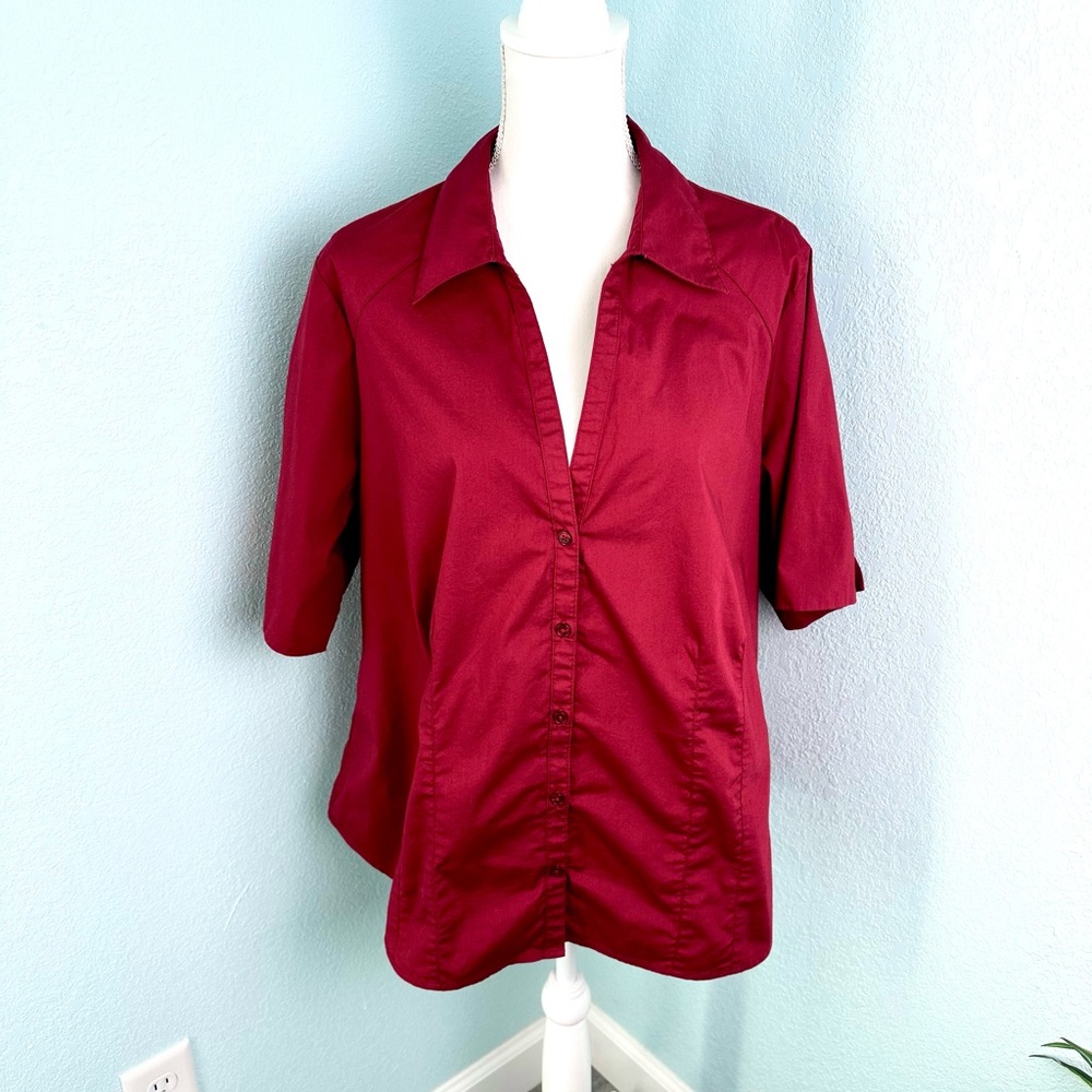 Lane Bryant Plus Size 18/20 Maroon Button Up V-Neck Top EUC